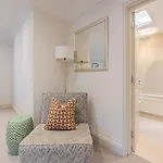 Exclusive 3Br Mews Home In Belgravia With Ac And Garage Parking