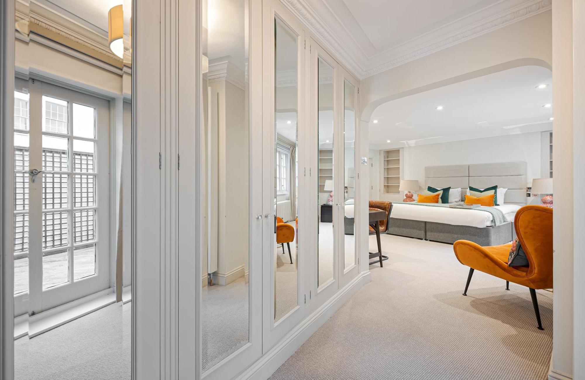 Exclusive 3Br Mews Home In Belgravia With Ac And Garage Parking London