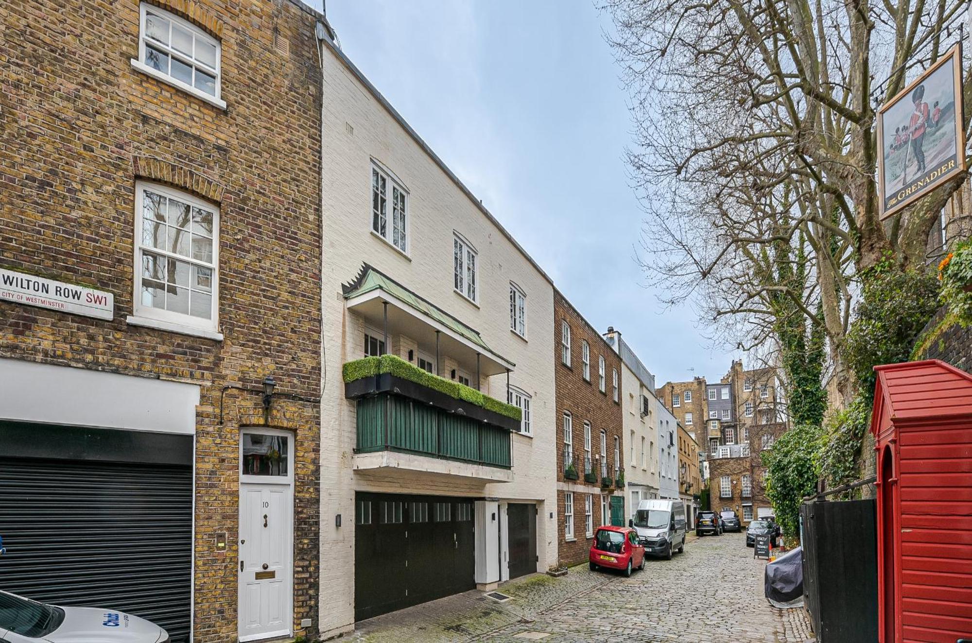 Exclusive 3Br Mews Home In Belgravia With Ac And Garage Parking London